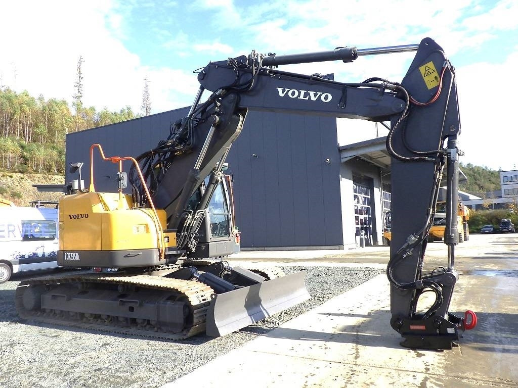 Volvo ECR 235 D - حفار زحاف: صورة 3 Volvo ECR 235 D - حفار زحاف: صورة 3