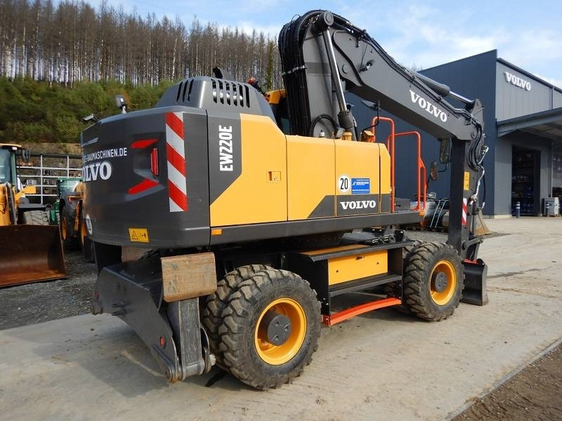Volvo EW 220 E - حفارة دولاب: صورة 3 Volvo EW 220 E - حفارة دولاب: صورة 3