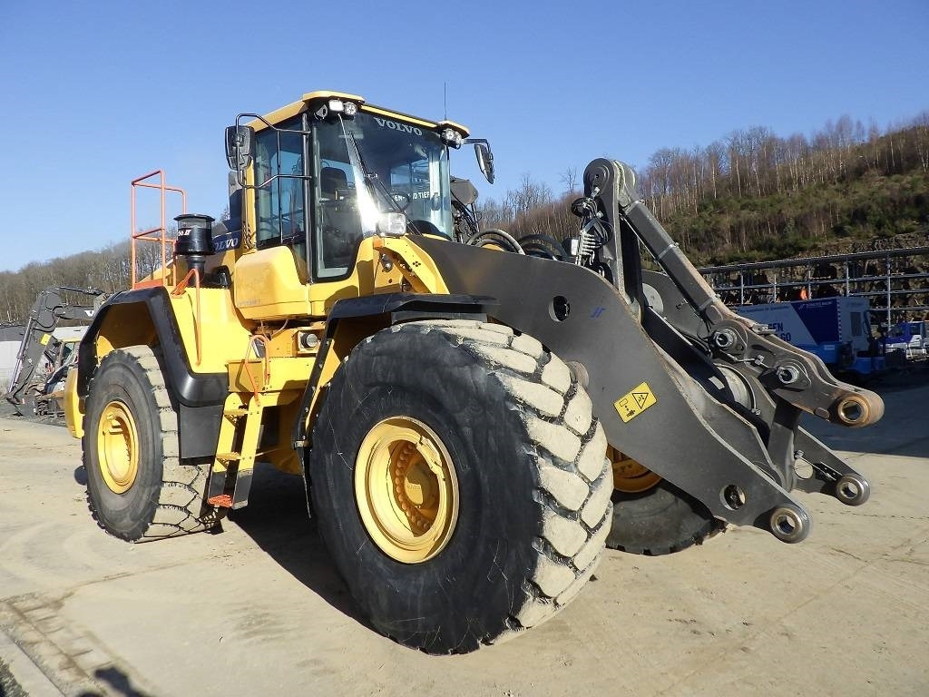 Volvo L 220 H - اللودر بعجل: صورة 3 Volvo L 220 H - اللودر بعجل: صورة 3