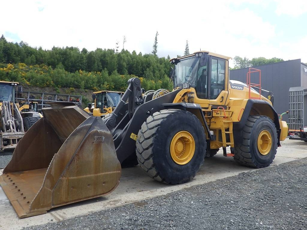 Volvo L 220 H - اللودر بعجل: صورة 1 Volvo L 220 H - اللودر بعجل: صورة 1