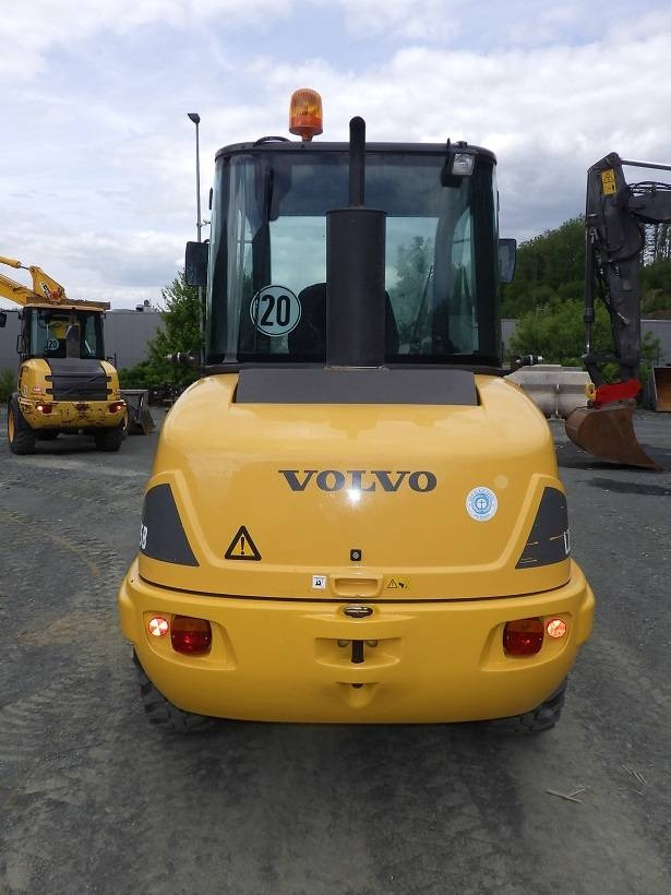 Volvo L 25 B - اللودر بعجل: صورة 5 Volvo L 25 B - اللودر بعجل: صورة 5