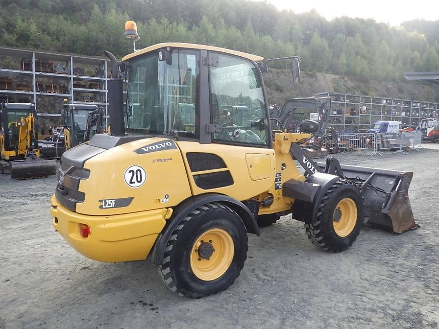 Volvo L 25 F - اللودر بعجل: صورة 4 Volvo L 25 F - اللودر بعجل: صورة 4