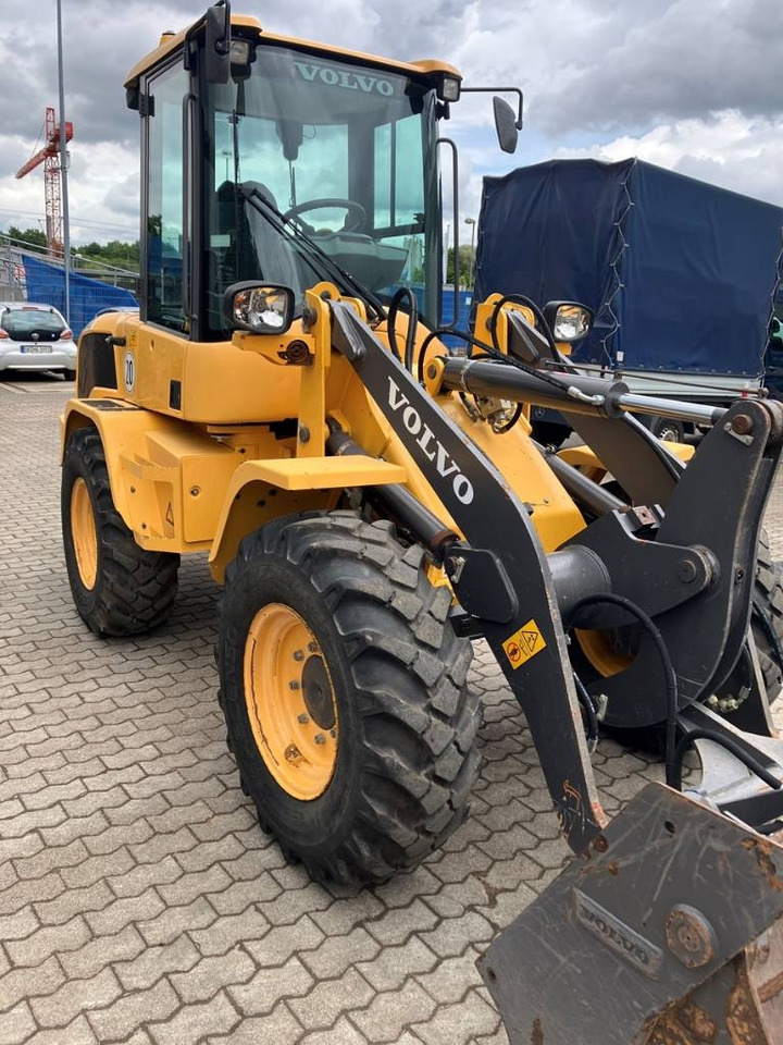 Volvo L 30 G - اللودر بعجل: صورة 3 Volvo L 30 G - اللودر بعجل: صورة 3