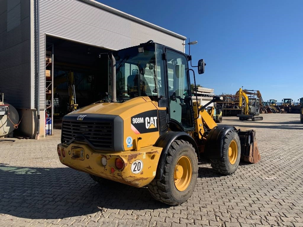 CAT 908M mit Klappschaufe und Palletengabeln - اللودر بعجل: صورة 5 CAT 908M mit Klappschaufe und Palletengabeln - اللودر بعجل: صورة 5