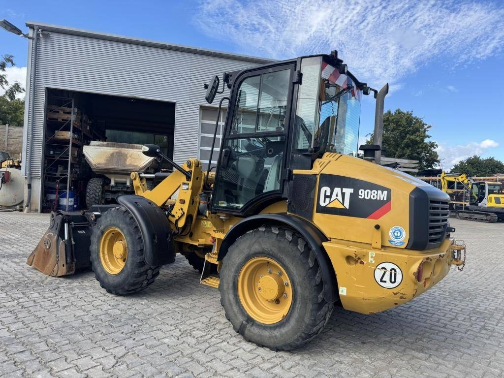 CAT 908M mit Klappschaufe und Palletengabeln - اللودر بعجل: صورة 2 CAT 908M mit Klappschaufe und Palletengabeln - اللودر بعجل: صورة 2