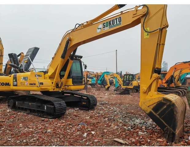 2021 Komatsu PC220-8 - حفار زحاف: صورة 1 2021 Komatsu PC220-8 - حفار زحاف: صورة 1