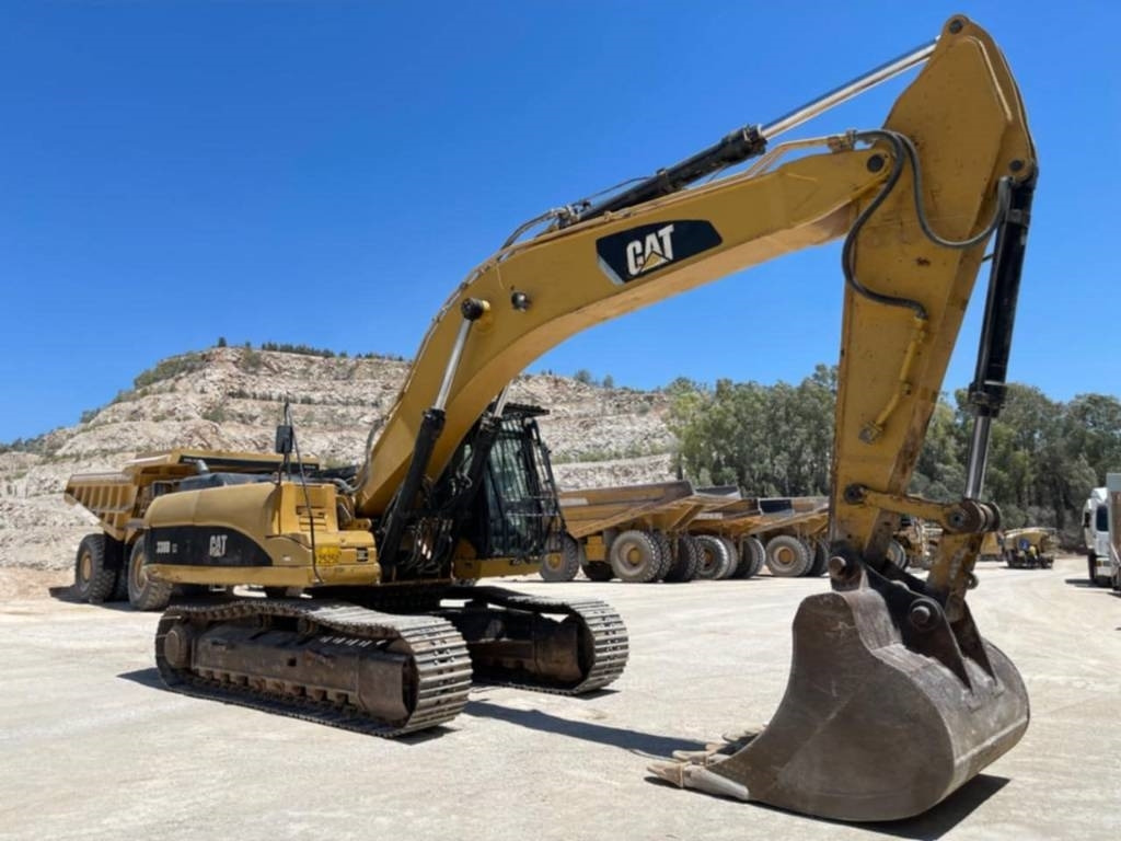 CAT 330 D LN - حفار زحاف: صورة 4 CAT 330 D LN - حفار زحاف: صورة 4