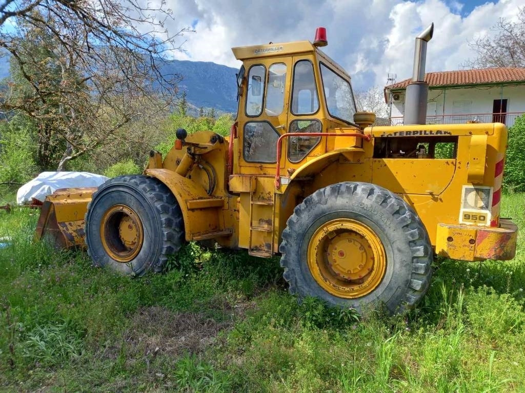 CAT 950 C - اللودر بعجل: صورة 1 CAT 950 C - اللودر بعجل: صورة 1