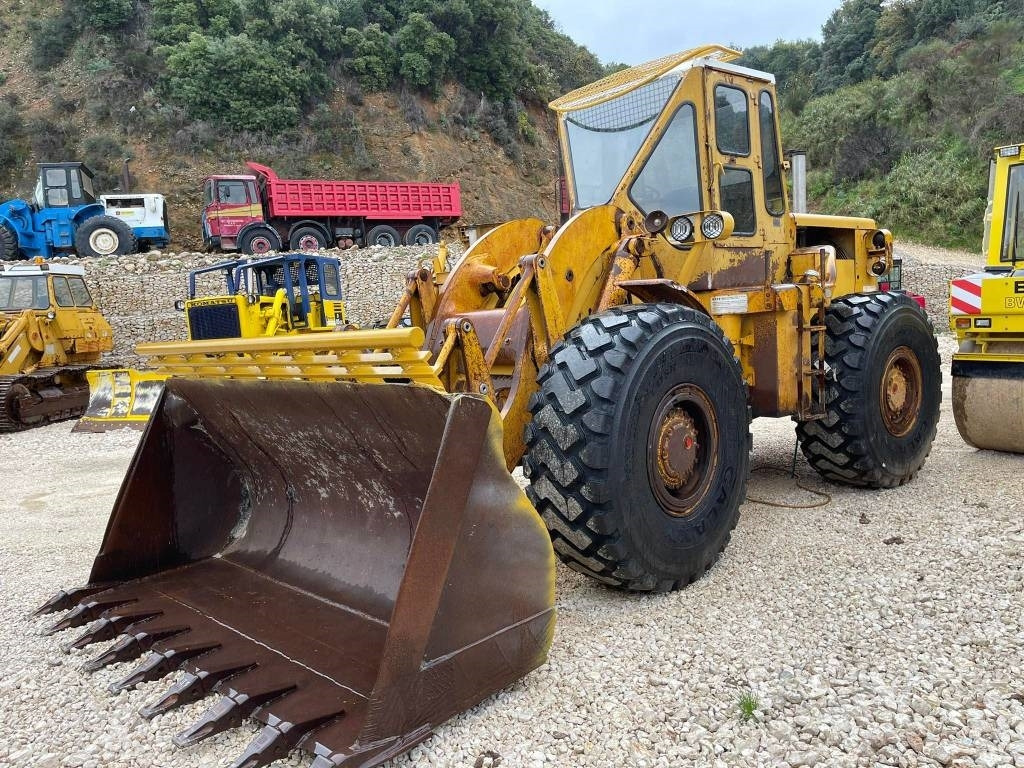 CAT 966C - اللودر بعجل: صورة 1 CAT 966C - اللودر بعجل: صورة 1