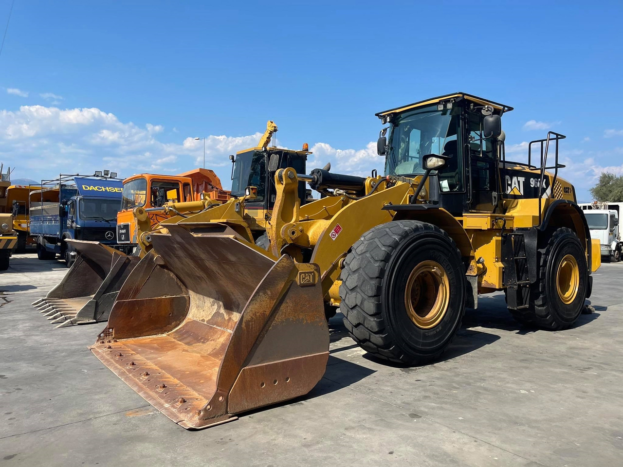 CAT 966K - اللودر بعجل: صورة 1 CAT 966K - اللودر بعجل: صورة 1