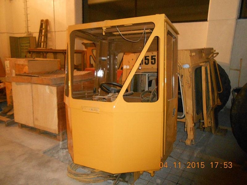 CAT ORIGINAL CAT 988B RESTORE CABIN  - كابينة - آلات البناء: صورة 3 CAT ORIGINAL CAT 988B RESTORE CABIN  - كابينة - آلات البناء: صورة 3