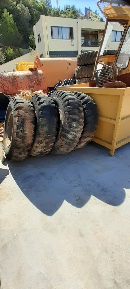 Goodyear 14.00-24 - إطارات - آلات البناء: صورة 2 Goodyear 14.00-24 - إطارات - آلات البناء: صورة 2