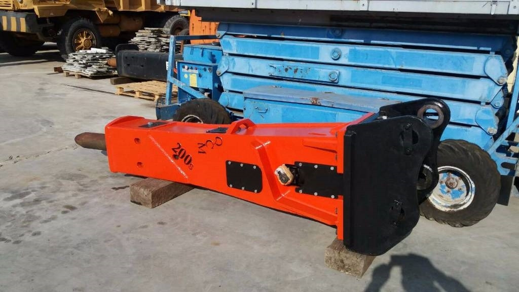 OCM 200s - مطرقة هيدروليكية - آلات البناء: صورة 4 OCM 200s - مطرقة هيدروليكية - آلات البناء: صورة 4