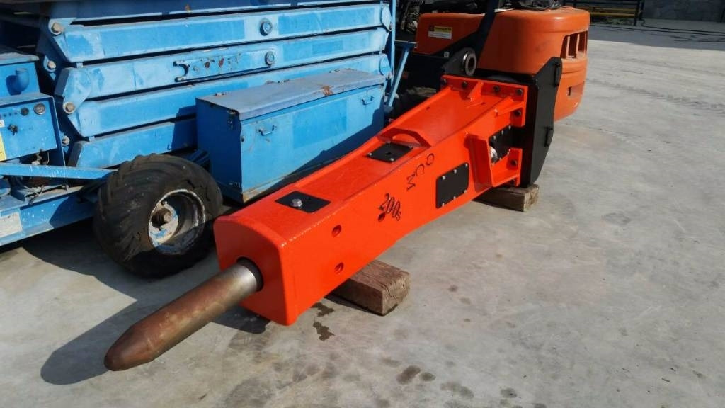 OCM 200s - مطرقة هيدروليكية - آلات البناء: صورة 2 OCM 200s - مطرقة هيدروليكية - آلات البناء: صورة 2