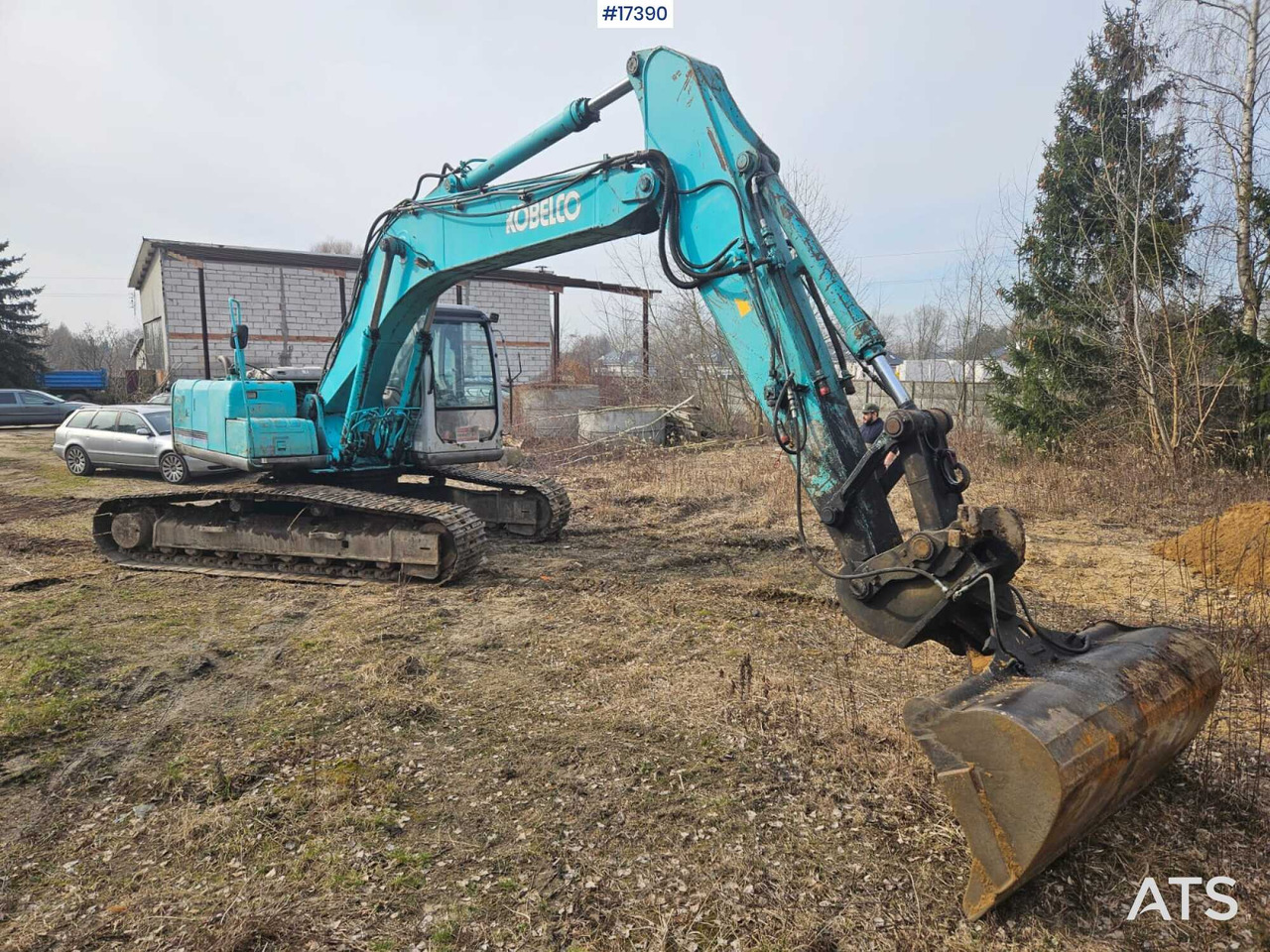 2000 Kobelco SK210LC - حفار زحاف: صورة 1 2000 Kobelco SK210LC - حفار زحاف: صورة 1
