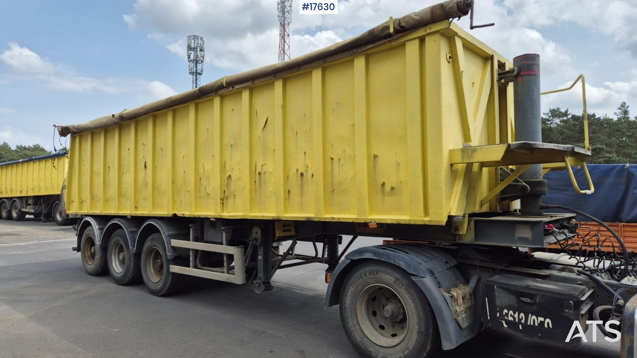 2004 Bodex KIS 33 - قلابة نصف مقطورة نصف مقطورة قلابة: صورة 1 2004 Bodex KIS 33 - قلابة نصف مقطورة نصف مقطورة قلابة: صورة 1