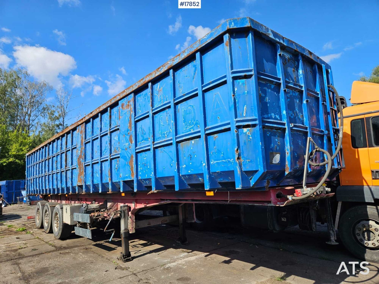 2009 Naczepa ciężarowa wywrotka Invepe SR 8 - قلابة نصف مقطورة نصف مقطورة قلابة: صورة 3 2009 Naczepa ciężarowa wywrotka Invepe SR 8 - قلابة نصف مقطورة نصف مقطورة قلابة: صورة 3