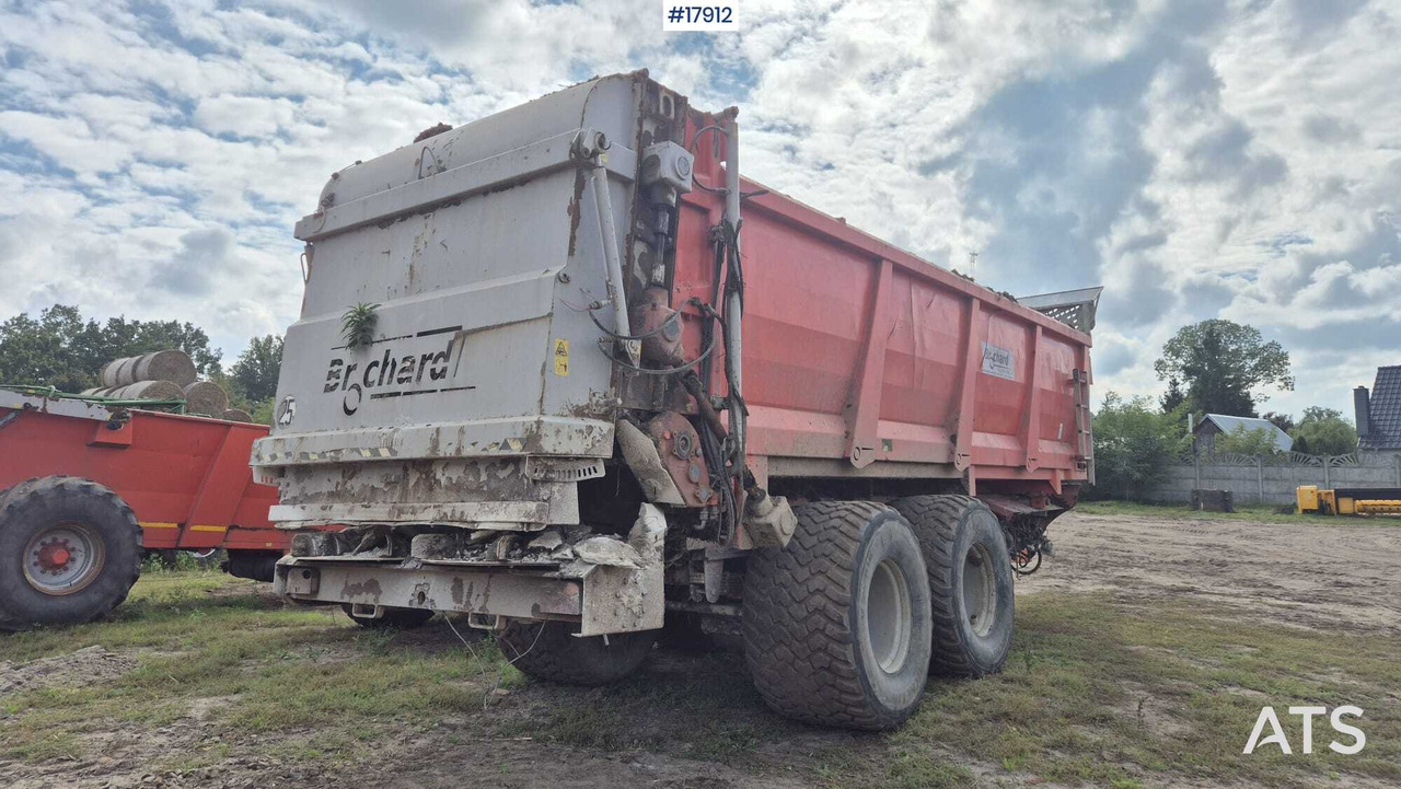 2013 Brochard - آلة رش السماد الطبيعي: صورة 1 2013 Brochard - آلة رش السماد الطبيعي: صورة 1