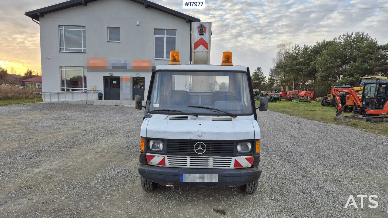 BRONTO SKYLIFT basket lift on Mercedes-Benz 308D chassis (1992) - منصة تلسكوبية محمولة على شاحنة: صورة 2 BRONTO SKYLIFT basket lift on Mercedes-Benz 308D chassis (1992) - منصة تلسكوبية محمولة على شاحنة: صورة 2