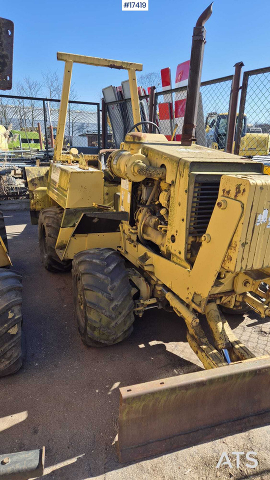 Chain excavator VERMEER V450 - حفارة الخنادق: صورة 3 Chain excavator VERMEER V450 - حفارة الخنادق: صورة 3