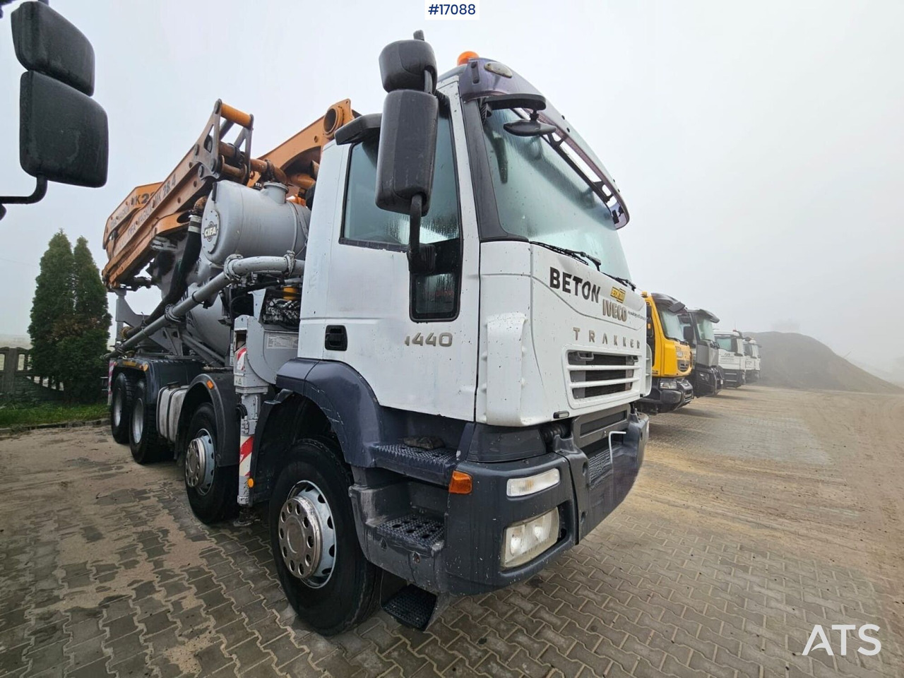 Concrete pump CIFA Magnum MK 28,4 IVECO 8x4 (2006) - مضخة خرسانة: صورة 3 Concrete pump CIFA Magnum MK 28,4 IVECO 8x4 (2006) - مضخة خرسانة: صورة 3