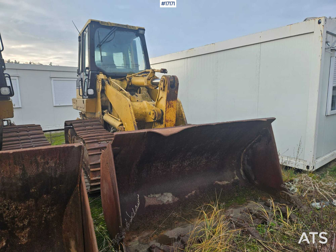 Crawler loader CAT 963C (2001) - اللودر المجنزر: صورة 2 Crawler loader CAT 963C (2001) - اللودر المجنزر: صورة 2