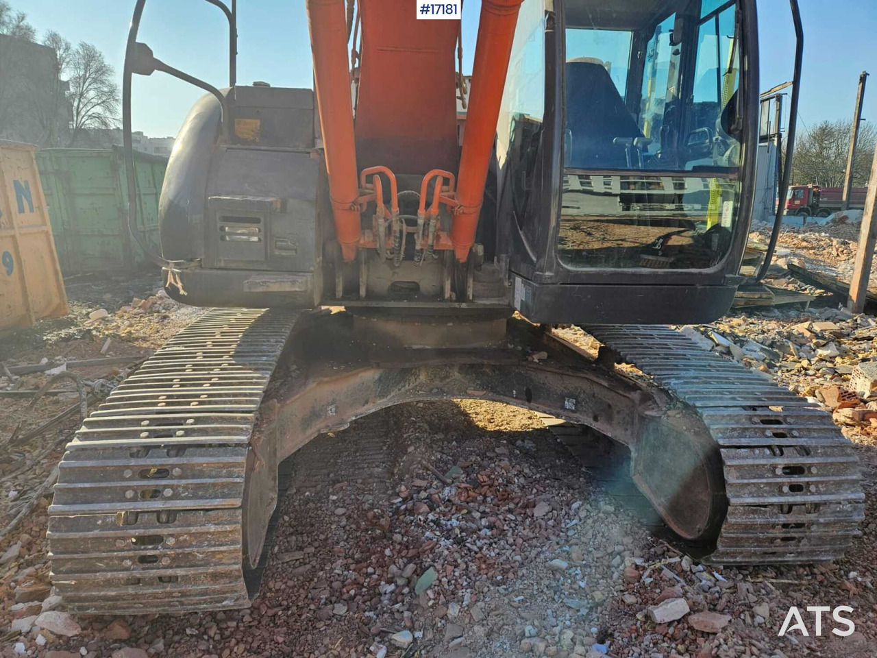 Hydraulic excavator Hitachi ZX225 LC (2013) - حفار زحاف: صورة 5 Hydraulic excavator Hitachi ZX225 LC (2013) - حفار زحاف: صورة 5