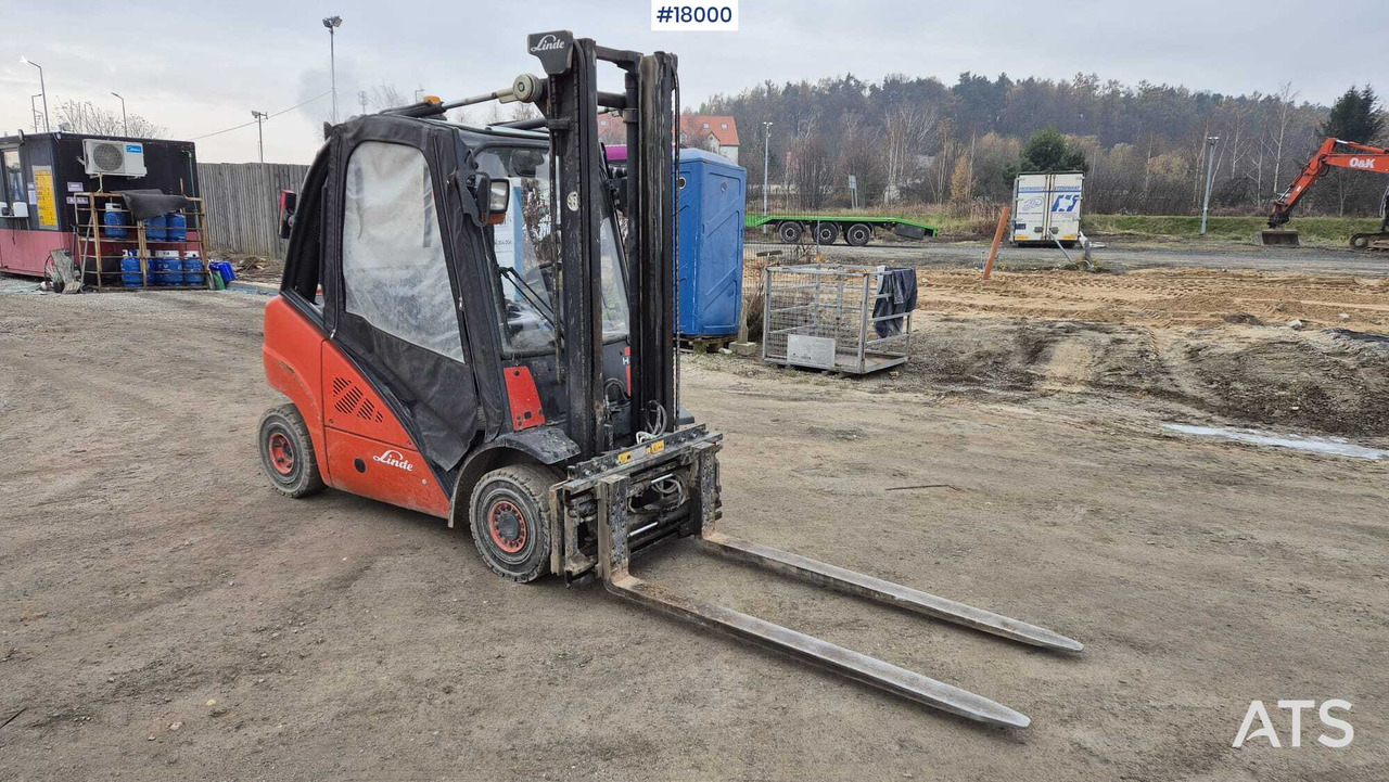 LINDE H25T forklift (2009) - رافعة شوكية ديزل: صورة 3 LINDE H25T forklift (2009) - رافعة شوكية ديزل: صورة 3