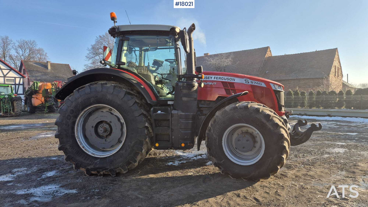 Massey Ferguson 8740S agricultural tractor (2019) - جرار: صورة 4 Massey Ferguson 8740S agricultural tractor (2019) - جرار: صورة 4