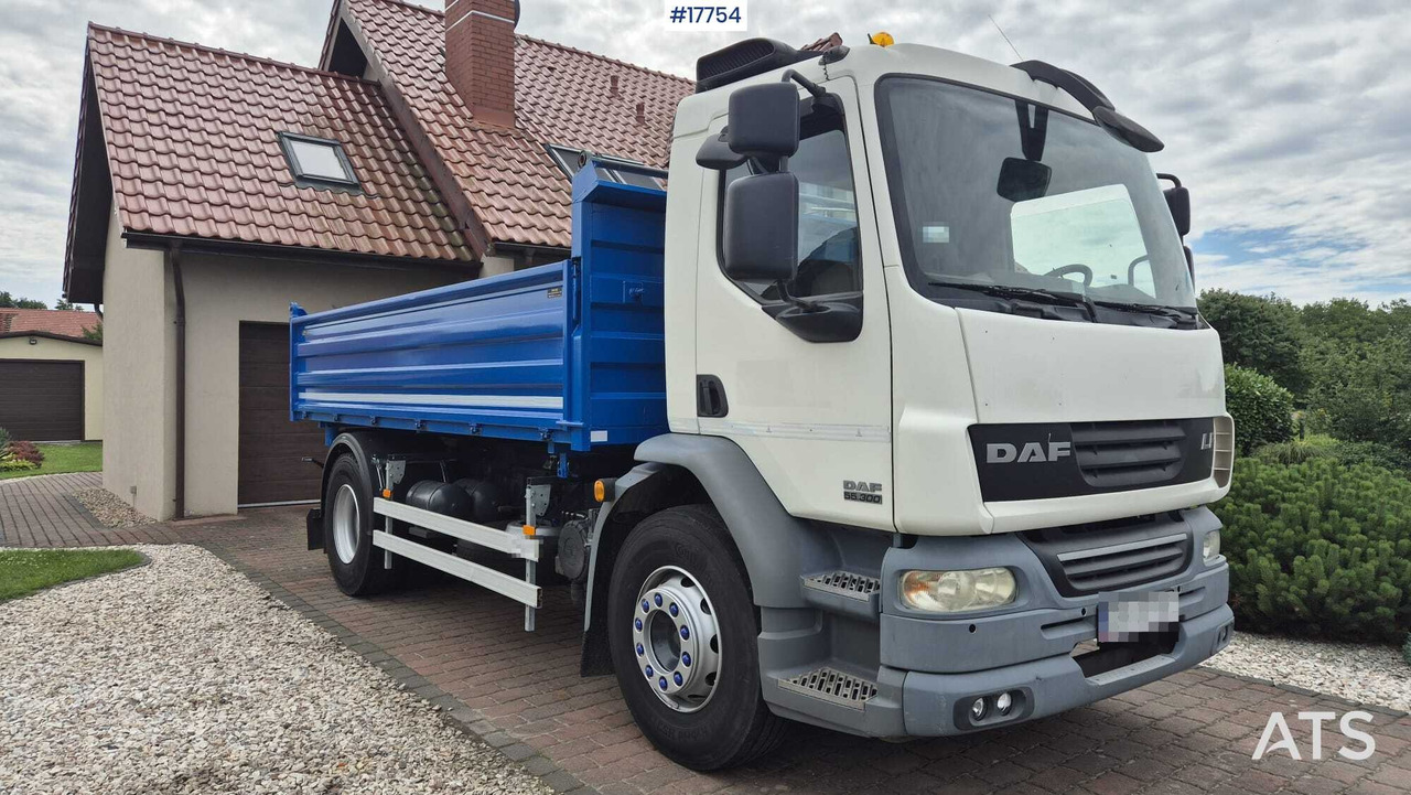 Two-axle tipper DAF LF 55.300 (2013) - شاحنة قلاب: صورة 1 Two-axle tipper DAF LF 55.300 (2013) - شاحنة قلاب: صورة 1