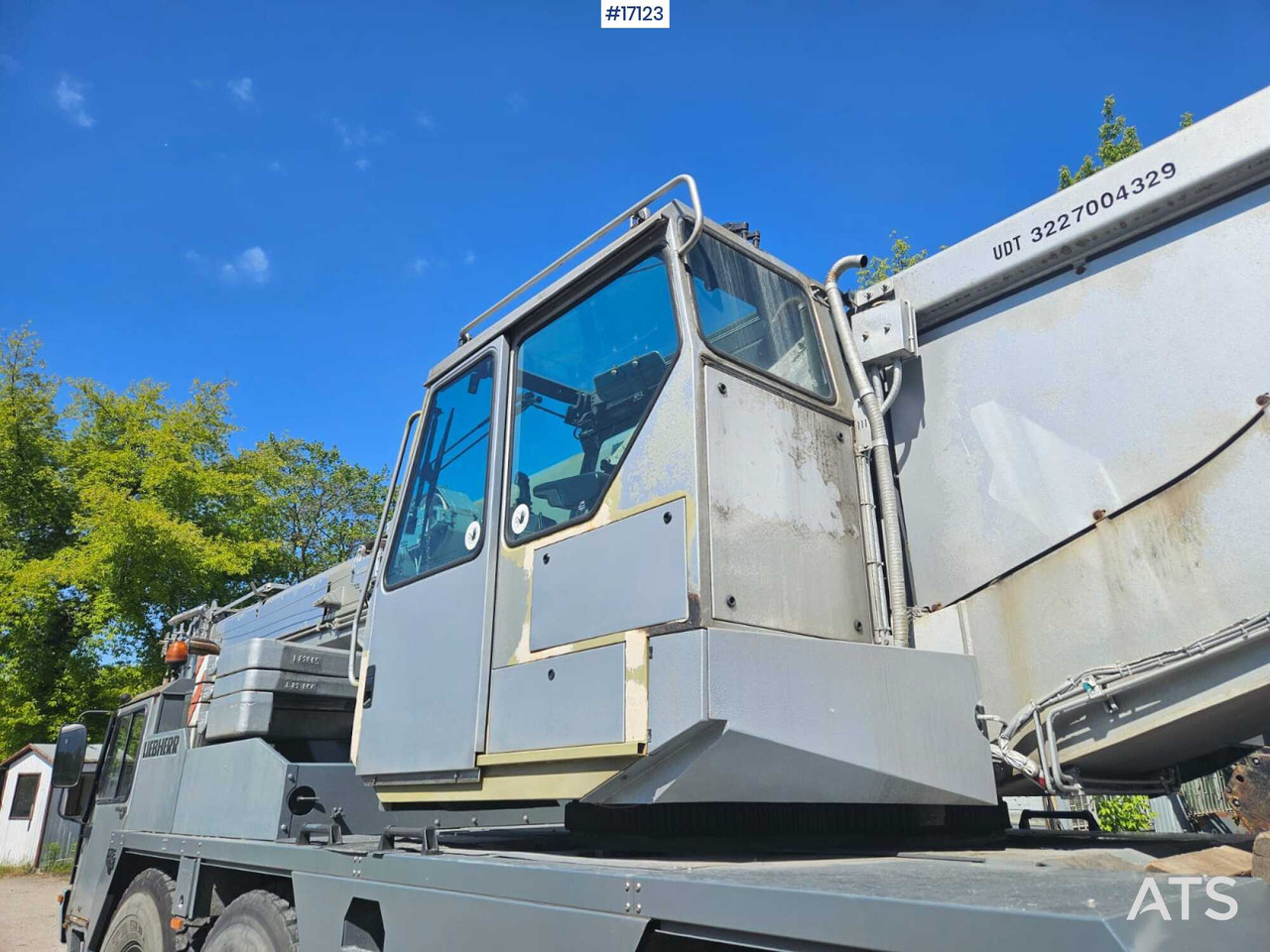 شاحنة كرين Żuraw samochodowy Liebherr 1050-1 (1995): صورة 13