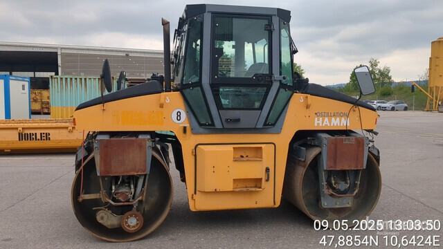 2002 Hamm DV08V Super Double Drum Roller - مدحلة اسفلت: صورة 2 2002 Hamm DV08V Super Double Drum Roller - مدحلة اسفلت: صورة 2