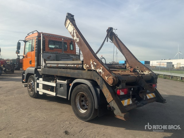 2007 MAN TGA18.360 4x2 Skip Loader Truck :Misc. Truck - شاحنة نقل المخلفات: صورة 4 2007 MAN TGA18.360 4x2 Skip Loader Truck :Misc. Truck - شاحنة نقل المخلفات: صورة 4