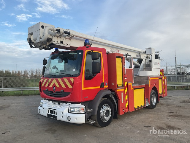 2009 Renault Midlum 280 4x2 C/W 2009 Gimaex 280 Boom Lift Fire Truck - سيارة إطفاء: صورة 2 2009 Renault Midlum 280 4x2 C/W 2009 Gimaex 280 Boom Lift Fire Truck - سيارة إطفاء: صورة 2