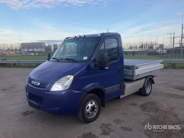 2010 Iveco 40C18 4x2 Van Truck - شاحنة مقفلة: صورة 2 2010 Iveco 40C18 4x2 Van Truck - شاحنة مقفلة: صورة 2