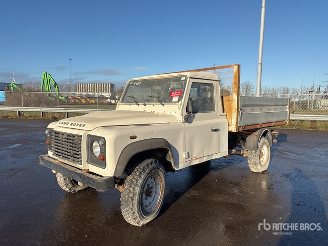 2010 Land Rover Defender 4x4 (Inoperable) Pickup - شاحنة البيك أب: صورة 1 2010 Land Rover Defender 4x4 (Inoperable) Pickup - شاحنة البيك أب: صورة 1
