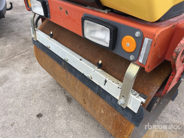 2011 Dynapac CC1100 Dubbele trommelwals - مدحلة اسفلت: صورة 5 2011 Dynapac CC1100 Dubbele trommelwals - مدحلة اسفلت: صورة 5