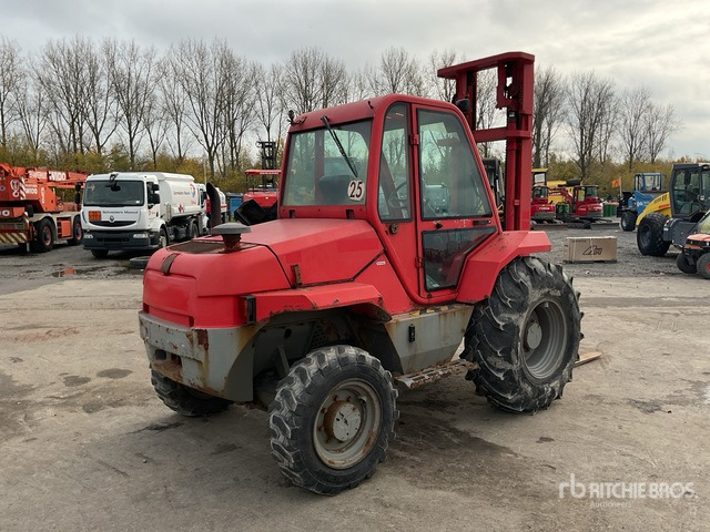 2011 Manitou M26-4T 2600 kg 4x4 Rough Terrain Forklift - رافعة شوكية للأرض الوعرة: صورة 4 2011 Manitou M26-4T 2600 kg 4x4 Rough Terrain Forklift - رافعة شوكية للأرض الوعرة: صورة 4