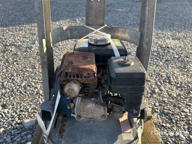 2011 Swepac FR 85 Vibratory Plate Compactor - لوحة اهتزازية: صورة 4 2011 Swepac FR 85 Vibratory Plate Compactor - لوحة اهتزازية: صورة 4