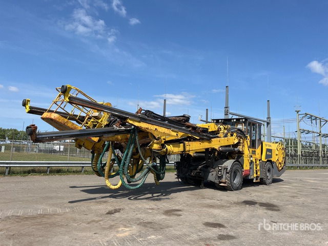 2014 Atlas Copco Boomer XE3C C30 4x4 Jumbo Drill - التقطيع جزازة/ ماكينات قطع الحشائش: صورة 2 2014 Atlas Copco Boomer XE3C C30 4x4 Jumbo Drill - التقطيع جزازة/ ماكينات قطع الحشائش: صورة 2