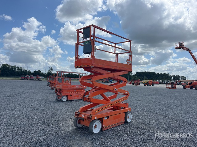 2015 Skyjack SJIII 3220 Electric Scissor Lift - رافعة هيدروليكية مقصية: صورة 2 2015 Skyjack SJIII 3220 Electric Scissor Lift - رافعة هيدروليكية مقصية: صورة 2