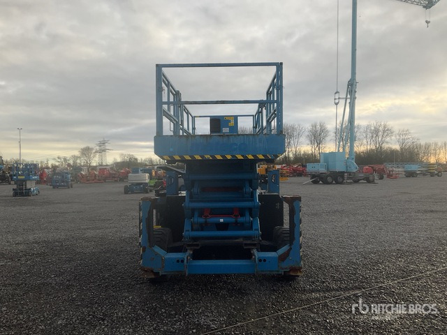 2018 Genie GS-5390 4x4 Diesel Scissor Lift - رافعة هيدروليكية مقصية: صورة 4 2018 Genie GS-5390 4x4 Diesel Scissor Lift - رافعة هيدروليكية مقصية: صورة 4