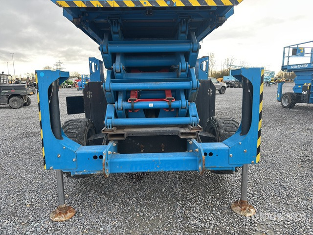 2018 Genie GS-5390 4x4 Diesel Scissor Lift - رافعة هيدروليكية مقصية: صورة 4 2018 Genie GS-5390 4x4 Diesel Scissor Lift - رافعة هيدروليكية مقصية: صورة 4