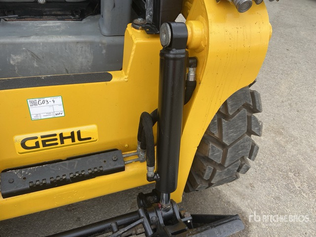 2020 Gehl R165 Two-Speed High Flow Skid Steer Loader - شيول صغير: صورة 5 2020 Gehl R165 Two-Speed High Flow Skid Steer Loader - شيول صغير: صورة 5