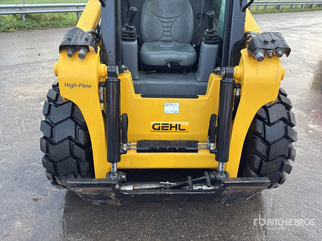 2020 Gehl R165 Two-Speed High Flow Skid Steer Loader - شيول صغير: صورة 5 2020 Gehl R165 Two-Speed High Flow Skid Steer Loader - شيول صغير: صورة 5