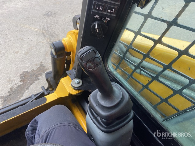 2020 Gehl R165 Two-Speed High Flow Skid Steer Loader - شيول صغير: صورة 5 2020 Gehl R165 Two-Speed High Flow Skid Steer Loader - شيول صغير: صورة 5