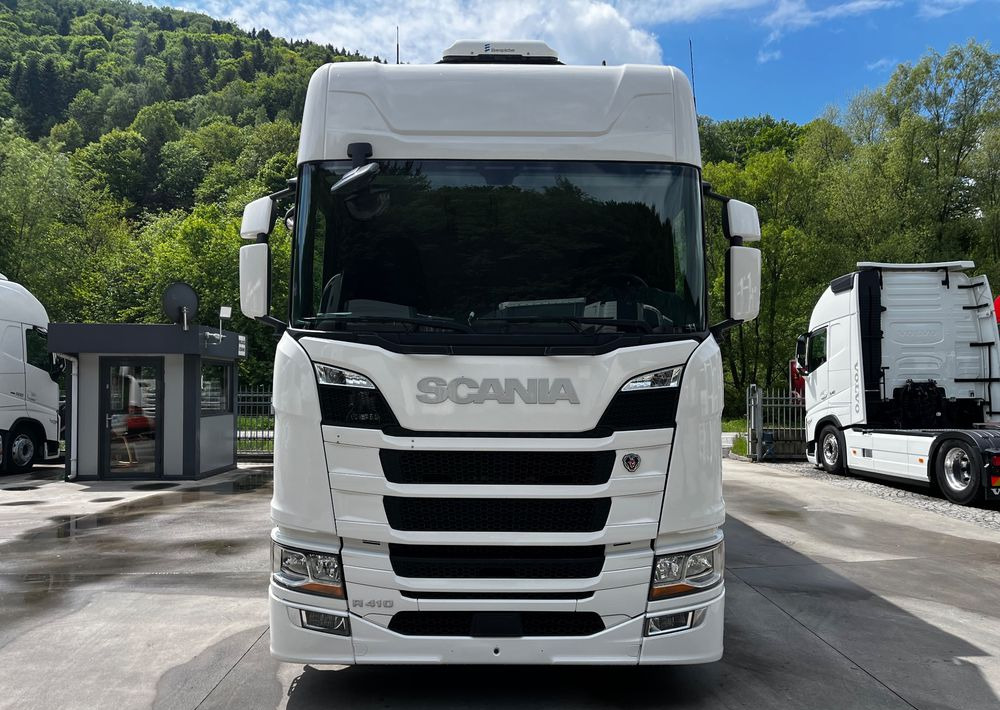 Scania R410 // 2018 Rok 6x2 // Retarder // Automat // Led // Navi // 77 // - شاحنة ستارة: صورة 2 Scania R410 // 2018 Rok 6x2 // Retarder // Automat // Led // Navi // 77 // - شاحنة ستارة: صورة 2