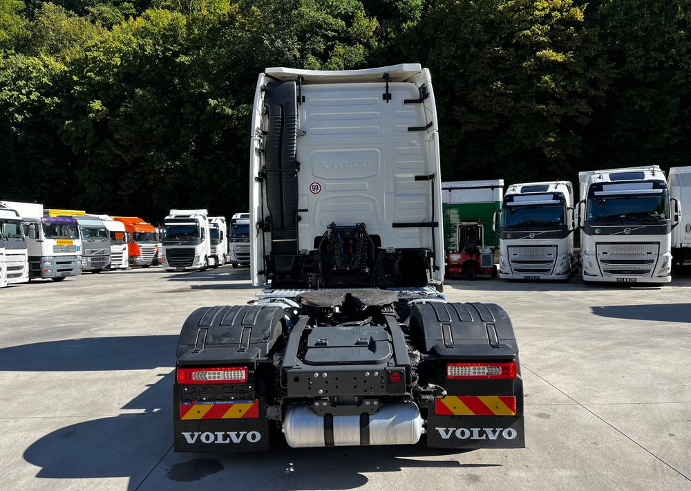 Volvo FH 500 // Zamiana na starszy //  EURO 6 // Standard // 2024 Rok // Parkclima // Globe XL // Skóry // Joystick // - وحدة جر: صورة 5 Volvo FH 500 // Zamiana na starszy //  EURO 6 // Standard // 2024 Rok // Parkclima // Globe XL // Skóry // Joystick // - وحدة جر: صورة 5