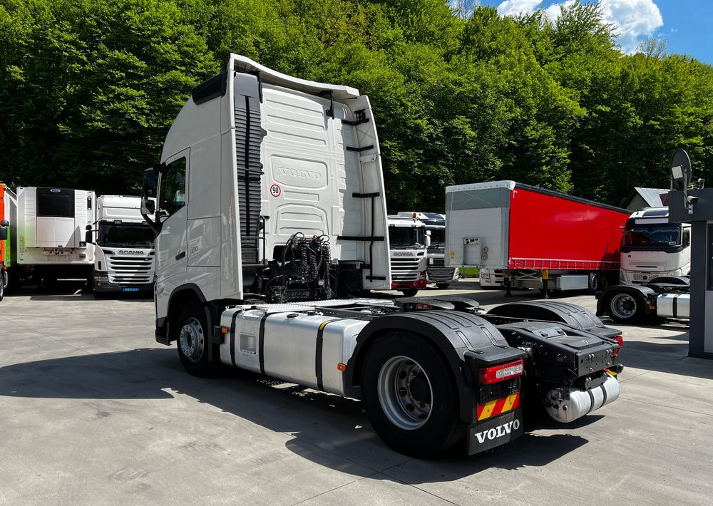 Volvo FH 500 // Zamiana na starszy //  Silnik Euro 6 nie Isave // Parkclima // XL // Radary // Duże zbiorniki // Gwarancja // - وحدة جر: صورة 5 Volvo FH 500 // Zamiana na starszy //  Silnik Euro 6 nie Isave // Parkclima // XL // Radary // Duże zbiorniki // Gwarancja // - وحدة جر: صورة 5