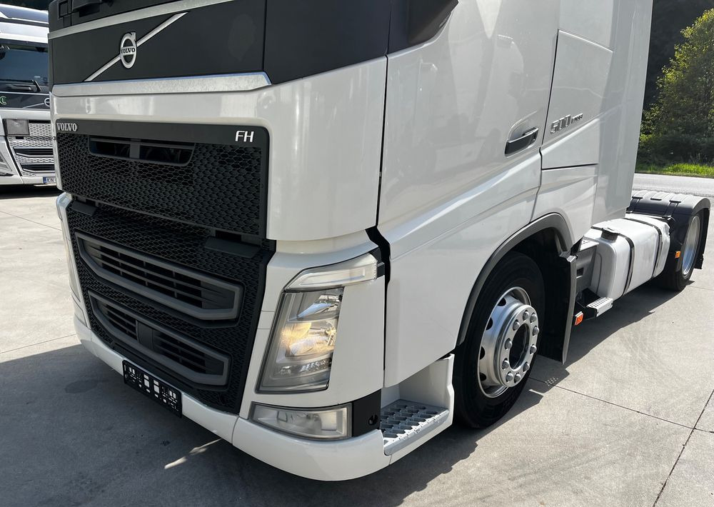 Volvo FH500 // 2016 // Mega // 2 zbiorniki // Z ruchu międzynarodowego // - وحدة جر: صورة 5 Volvo FH500 // 2016 // Mega // 2 zbiorniki // Z ruchu międzynarodowego // - وحدة جر: صورة 5